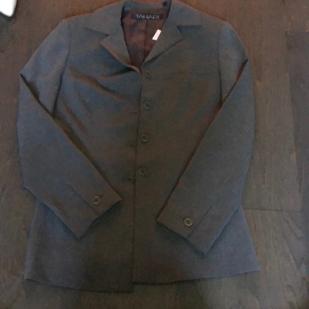 NWT Tahari grey blazer